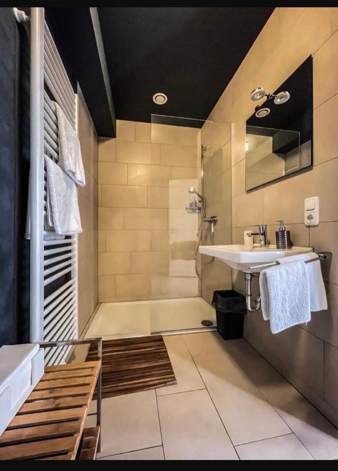 Zimmer - Modernes Apartment Mit 45 Qm. Στράουμπινγκ Εξωτερικό φωτογραφία