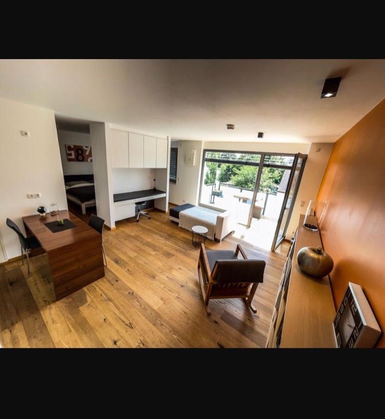 Zimmer - Modernes Apartment Mit 45 Qm. Στράουμπινγκ Εξωτερικό φωτογραφία
